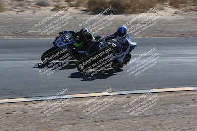 media/Jan-14-2024-SoCal Trackdays (Sun) [[2e55ec21a6]]/Turn 10 Inside (110pm)/